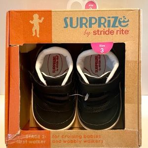 👟✔️Black Toddler StrideRite Shoes